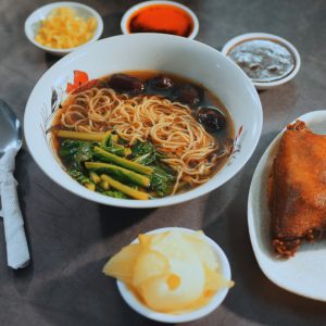 Mì Vịt Tiềm Đặc Biệt